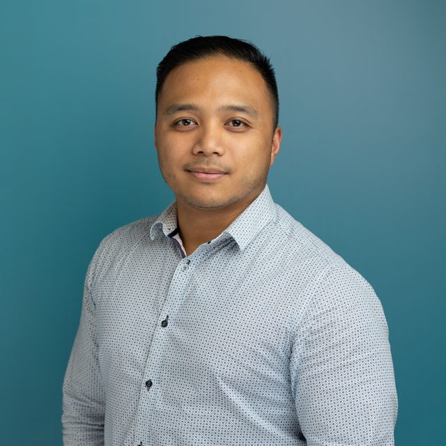 Jan Baduria, Dental Prosthetist